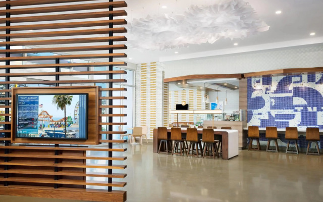Courtyard by Marriott Santa Monica