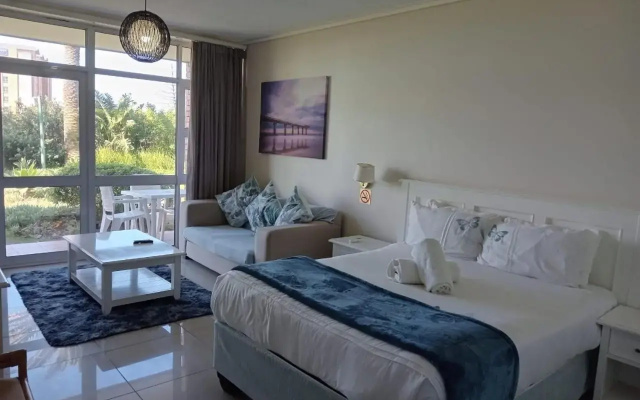 @35 Brookes Suites seaside escape