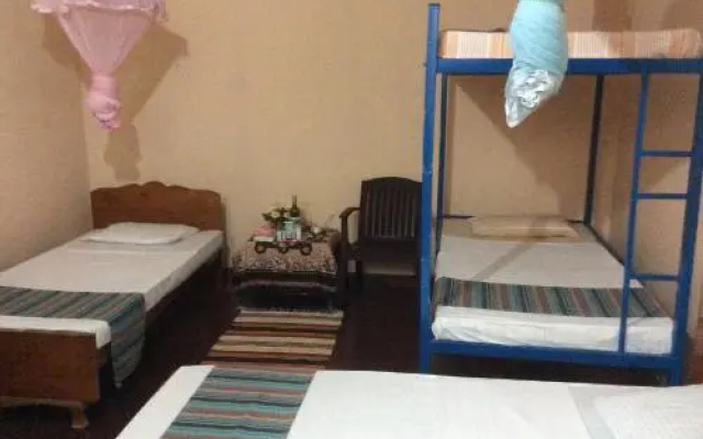 Negombo Travellers Inn