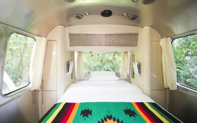 Caravan Outpost