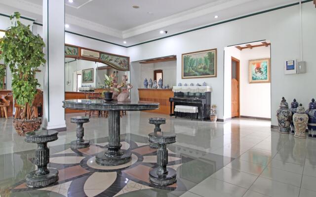 RedDoorz near XT Square Yogyakarta