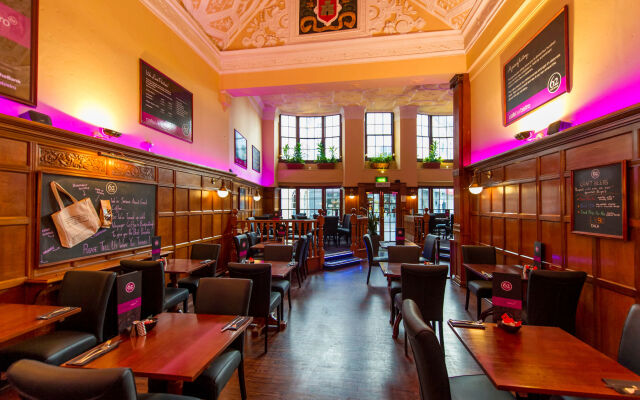 The Royal & Fortescue