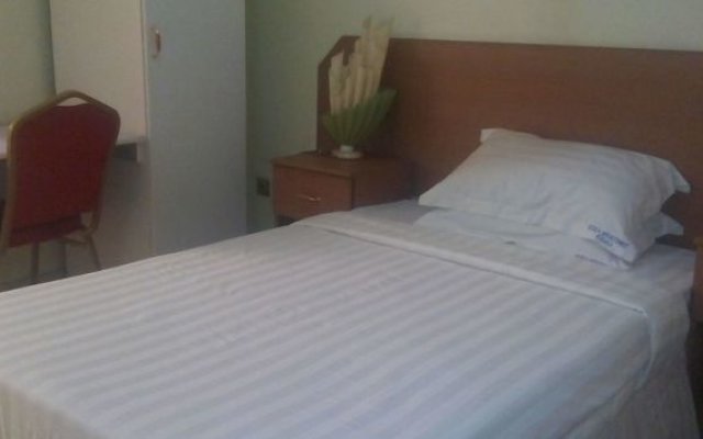 Scola Hotel and Apartment
