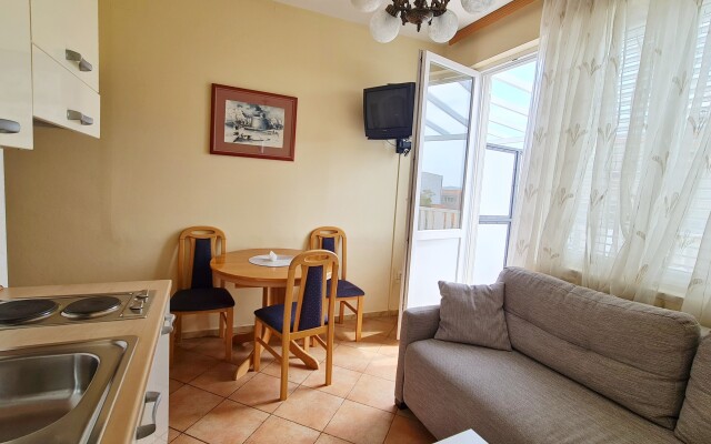 Apartments Damjanka