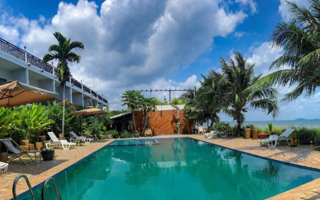 Malis Coconut Resort