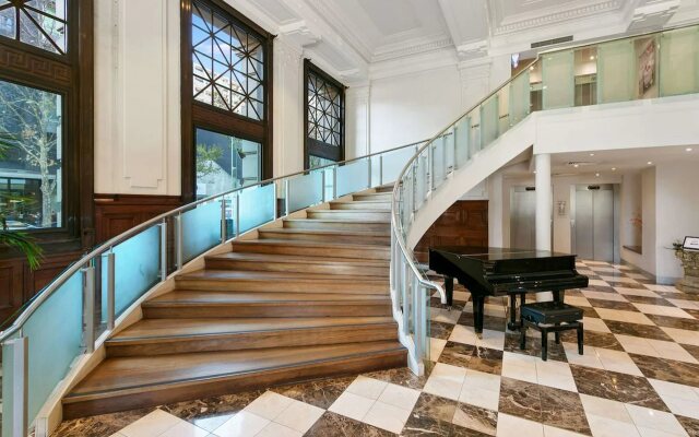 Batman’s Hill on Collins