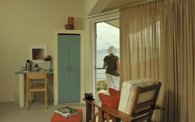 Whalesong Lodge