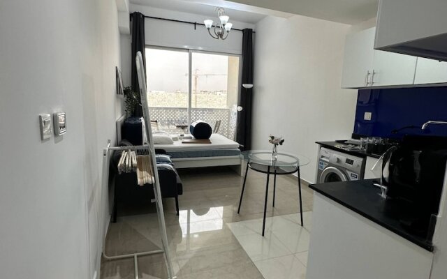 Studio In Jvc