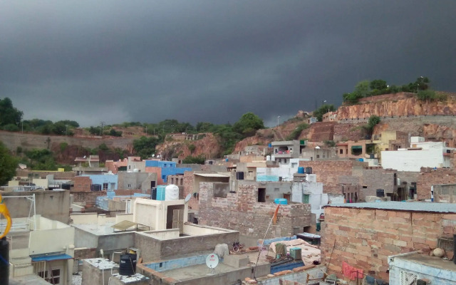 Shyam Palace Guest House