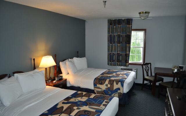 Grand Islander Hotel