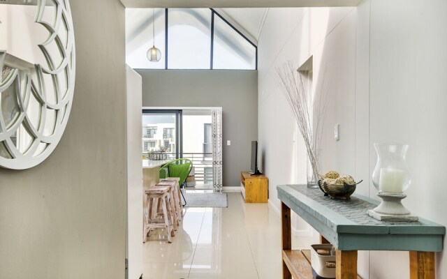 Azure 213 On Big Bay