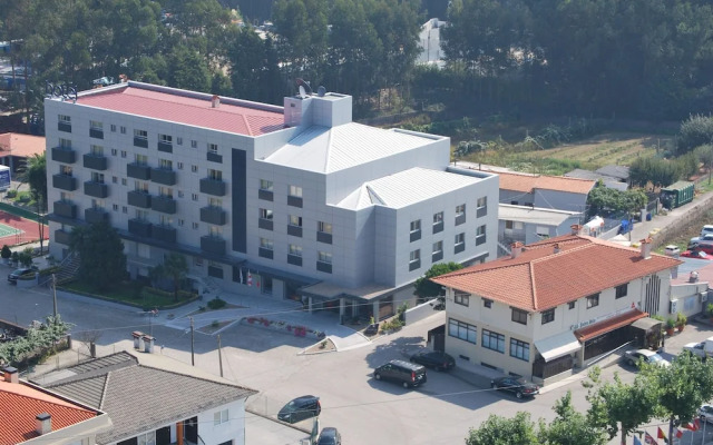 Hotel Feira Pedra Bela