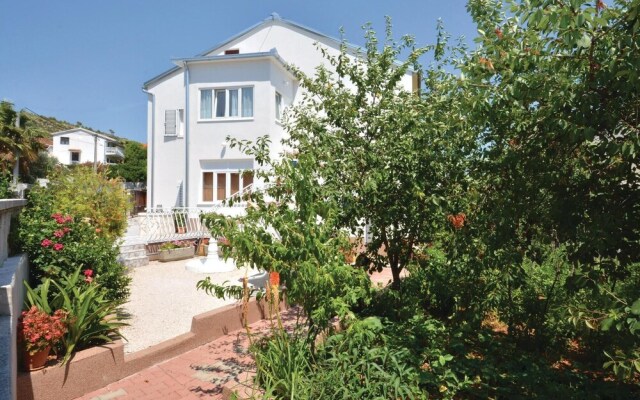 Beautiful Home in Marina With Wifi and 3 Bedrooms