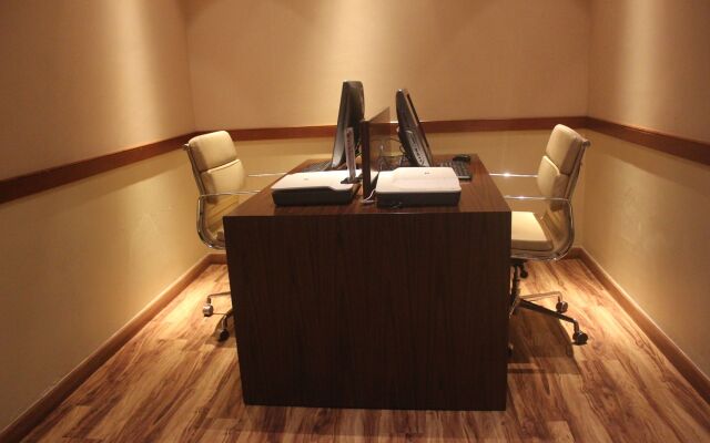 Courtyard Kochi Airport