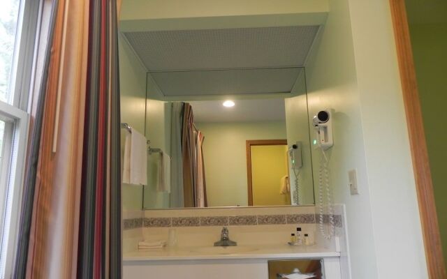 Mohican Resort Motel