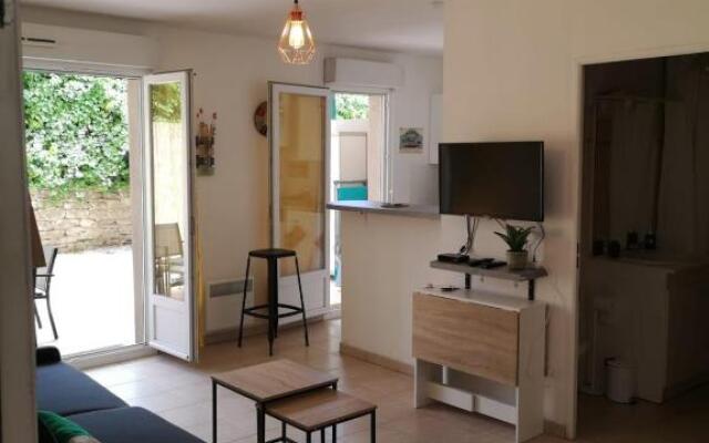 Charmant Studio avec Jardin proche Odysseum
