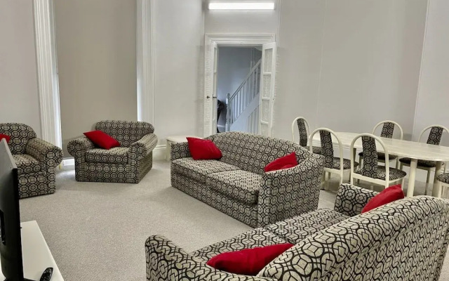 Seafield Tower Glenelg Apartment no 2