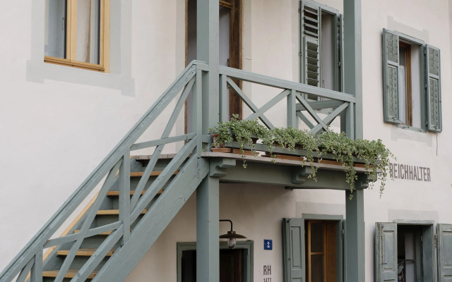 1477 Reichhalter Eat & Sleep