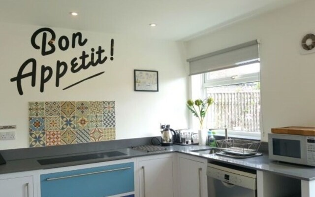 42a Bridgefoot Path, Emsworth 99983