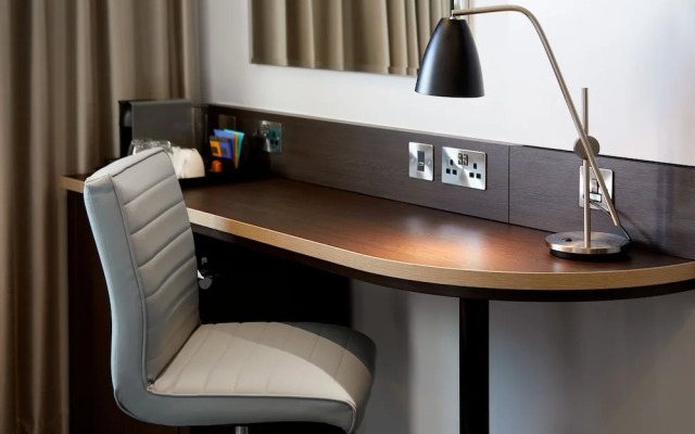 Premier Inn Glasgow Cc South
