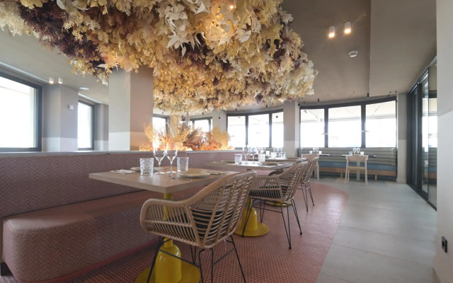 Akquaaa Boutique Hotel