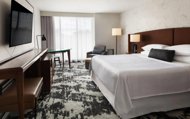 Sheraton Vancouver Airport Hotel