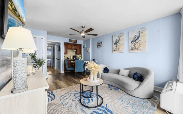 Newly Renovated Oceanfront 1BR Condo