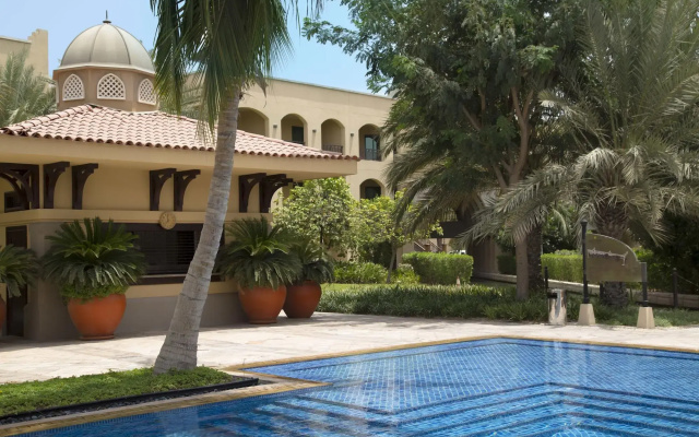 Shangri-La  Apartments Qaryat Al Beri
