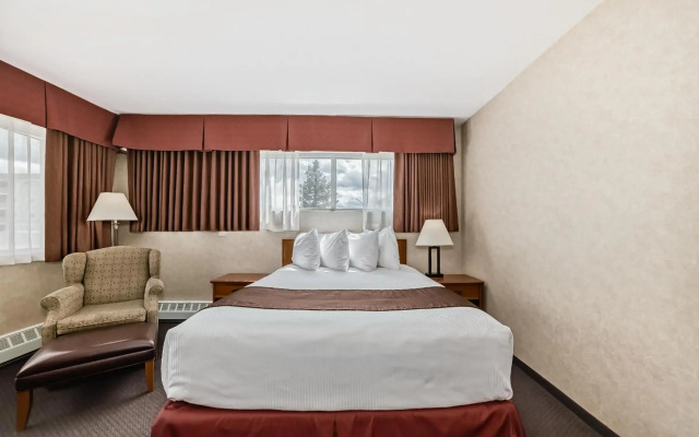 Stony Plain Inn and Suites