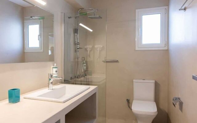 Costa Vasia Suites & Apartments