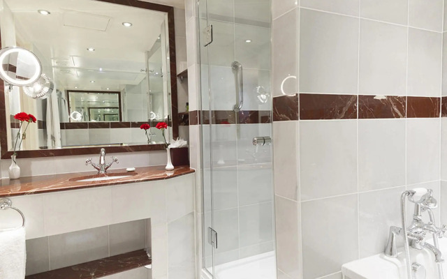 The Rubens at the Palace