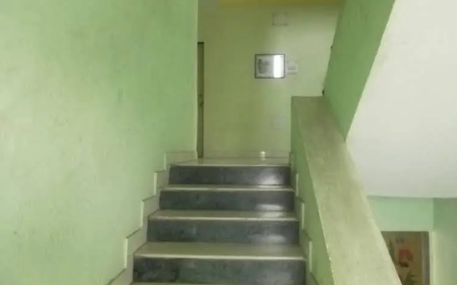 Hotel Anuradha Palace