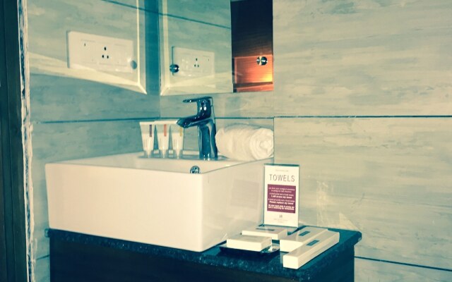 Mint Hotel Premia