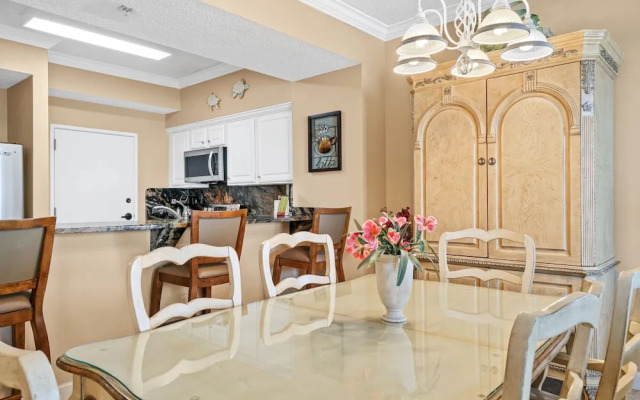 Tides at Top'sl Beach Resort by Panhandle Getaways