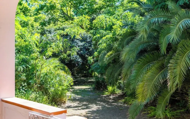 Villa Villari Terrace and Patio by Napoliapartments