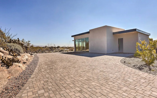 Modern Desert Dwelling w/ Panoramic Views!