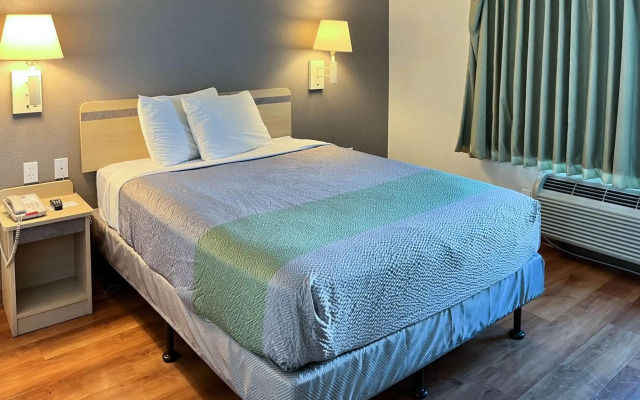 Motel 6 Belmont, CA - San Francisco - Redwood City