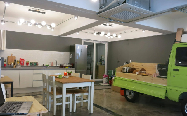 This is Guesthouse