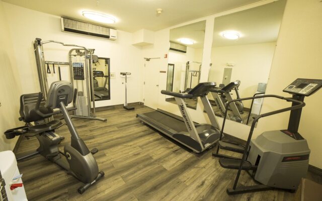 Holiday Inn Express WATERTOWN