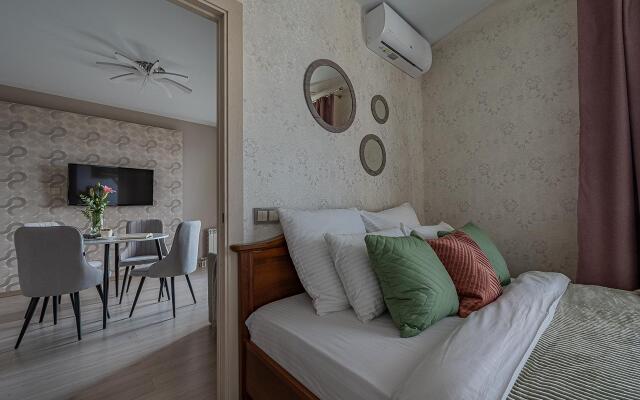 Лайт Апартаменты на улице Белинского 177