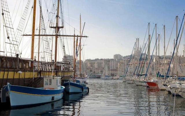 Adagio Marseille Vieux Port Aparthotel