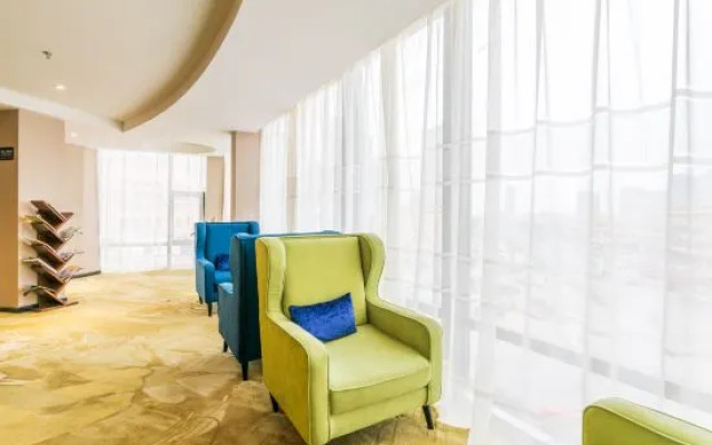 Tiantian Rujia Business Hotel