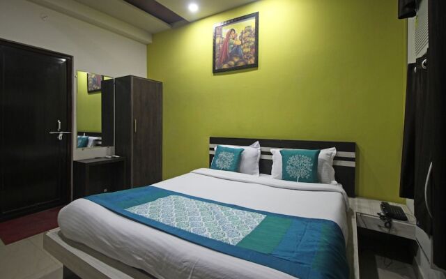 OYO 7773 Hotel Simran Palace