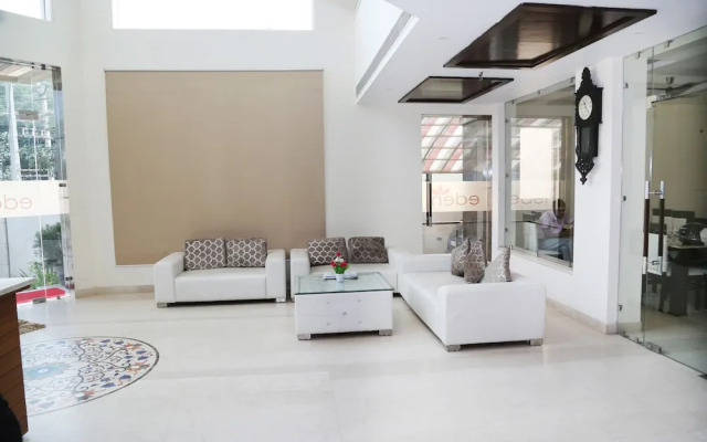 Qcent Gurgaon by Pacific Inn