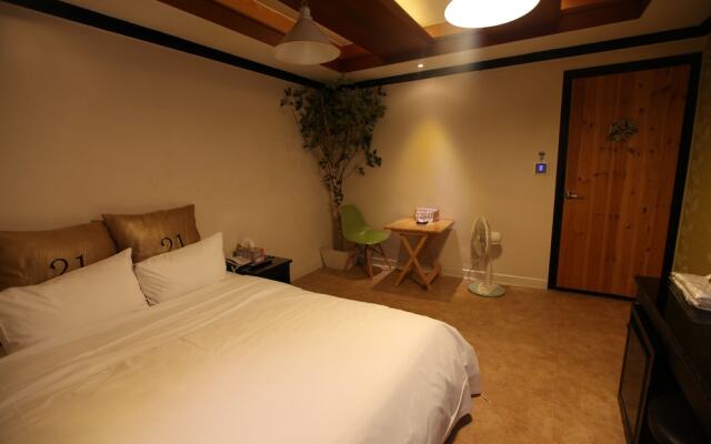 Theme 21 Motel