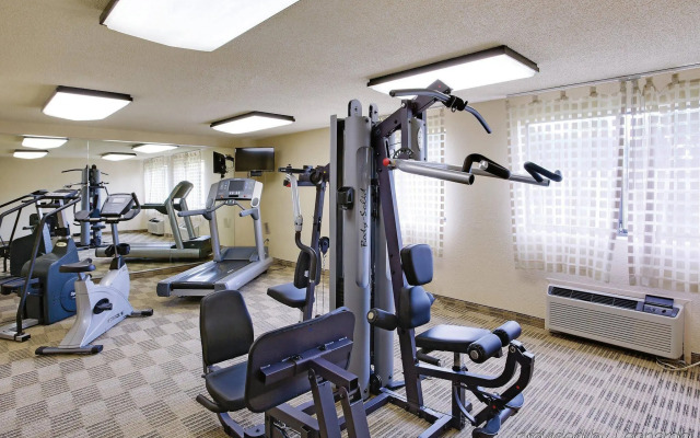 La Quinta inn & Suites Armonk Westchester County Airport