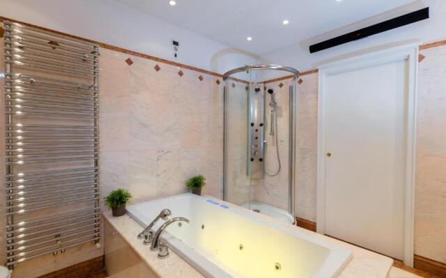 Lake Front Luxury Suites (Adults Only)