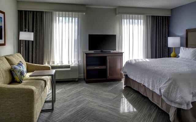 Hampton Inn & Suites Lake Mary At Colonial Townpark