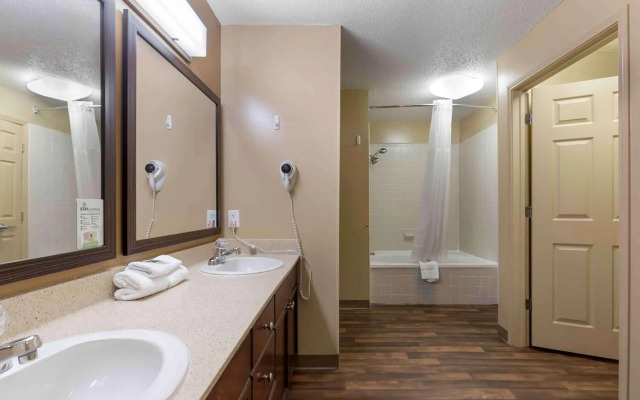 Extended Stay America Suites Phoenix Midtown