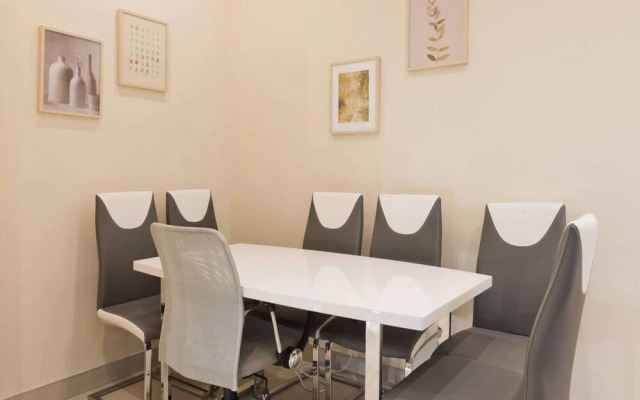 Captivating 2-bed Apartment in Dublin 1